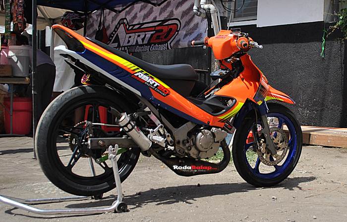 Yamaha 125ZR Modified