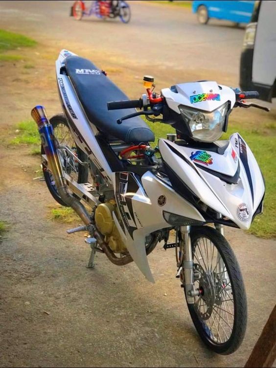 Yamaha Y15ZR Modified